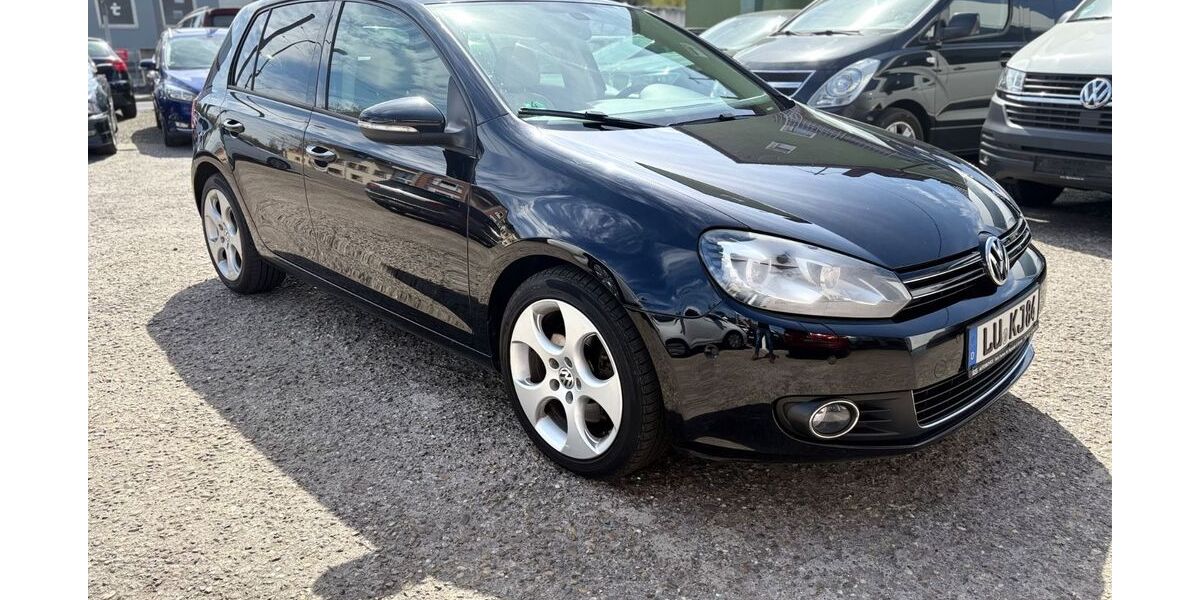 VW Golf 157.108 km 9.399 &euro; Ludwigshafen am Rhein 67071