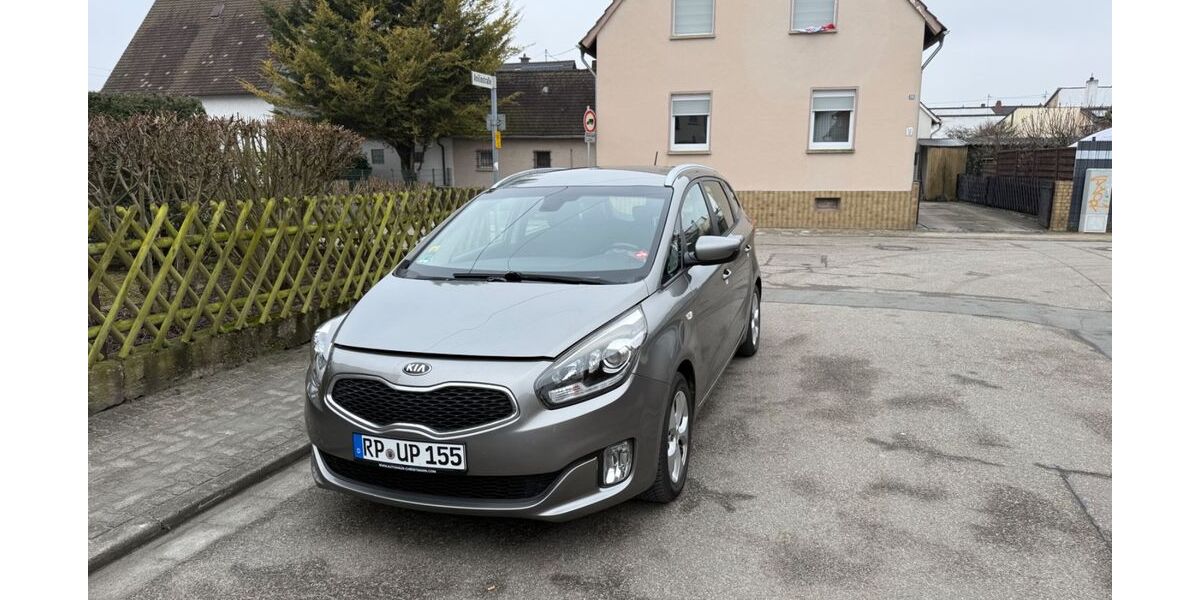 Kia Carens 92.000 km 8.100 &euro; Böhl-Iggelheim 67459