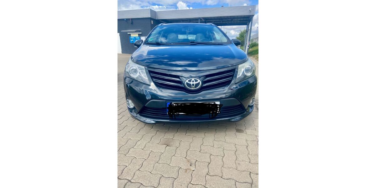 Toyota Avensis 213.500 km 7.450 &euro; Alzey 55232