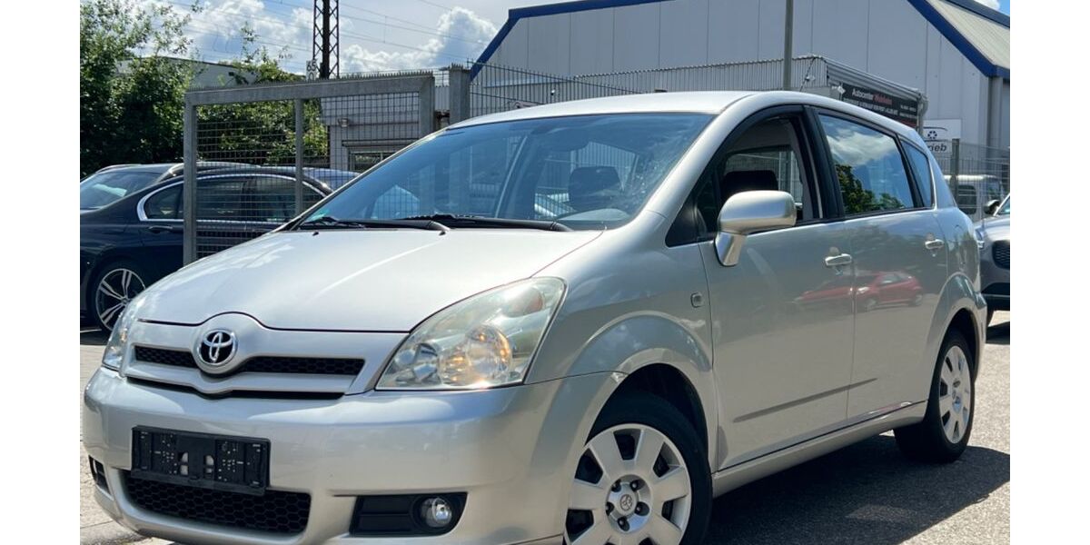 Toyota Verso 129.000 km 5.800 &euro; Weinheim 69469