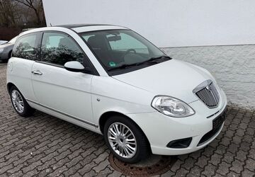 Lancia Ypsilon 99.104 km 2.850 &euro; Alsbach 64665