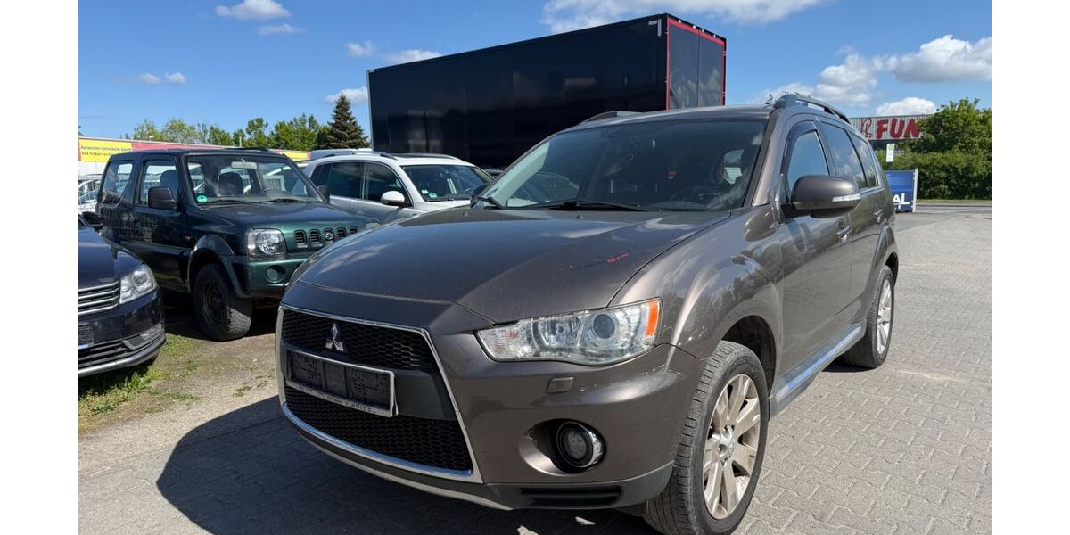 Mitsubishi Outlander 306.700 km 4.100 &euro; Gernsheim 64579