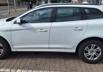 Volvo XC60 132.000 km 17.990 &euro; Dienheim/Oppenheim 55276