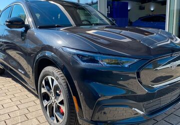 Ford Mustang Mach-E 50 km 46.990 &euro; Heppenheim 64646