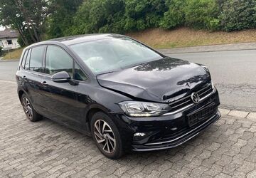 VW Golf Sportsvan 49.000 km 10.900 &euro; Alsbach 64665