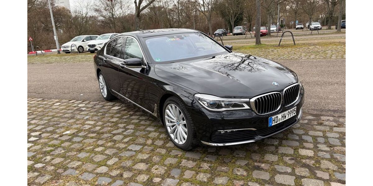 BMW 750 102.000 km 37.900 &euro; Mannheim 68165