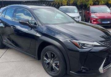Lexus UX 60.000 km 22.300 &euro; Neuhofen 67141