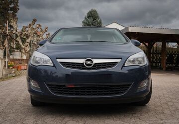 Opel Astra 81.000 km 5.700 &euro; Deidesheim 67146