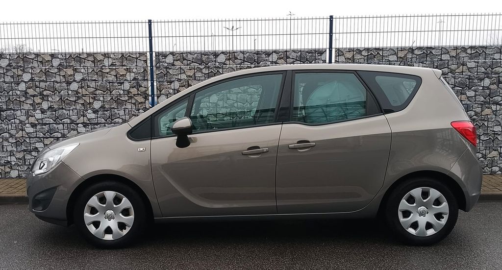 Opel Meriva 214.300 km 2.400 &euro; Weinheim 69469