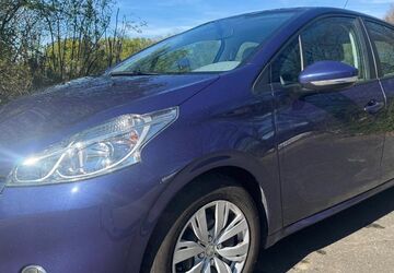 Peugeot 208 83.500 km 4.499 &euro; Mannheim 68199