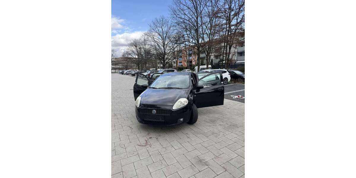 Fiat Grande Punto 151.485 km 1.849 &euro; Mannheim 68309