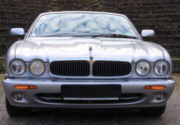 Jaguar XJ 158.500 km 21.999 &euro; Heppenheim 64646