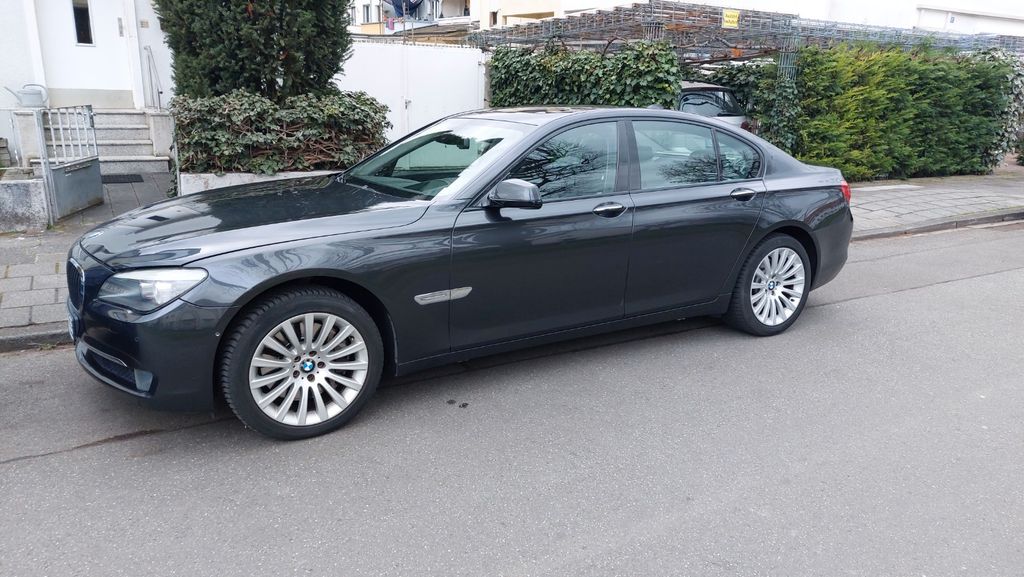 BMW 740 219.000 km 9.800 &euro; Ludwigshafen 67063