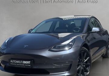 Tesla Model 3 67.938 km 26.990 &euro; Bensheim 64625