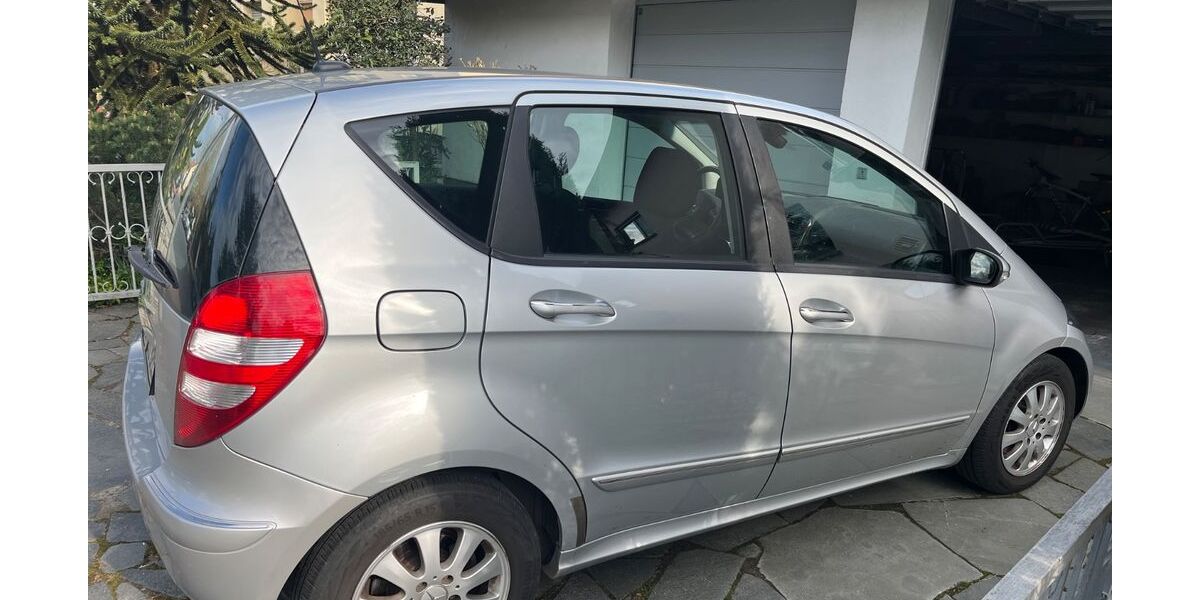 Mercedes-Benz A 150 142.156 km 2.800 &euro; Heddesheim 68542