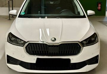 Skoda Fabia 40.695 km 14.999 &euro; Hirschberg a. d. Bergstraße 69493