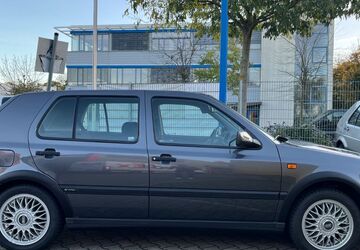 VW Golf 94.000 km 21.400 &euro; Mannheim 68169