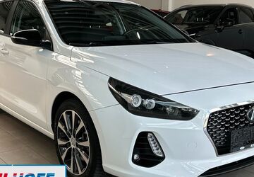 Hyundai i30 159.314 km 9.470 &euro; Mannheim 68309
