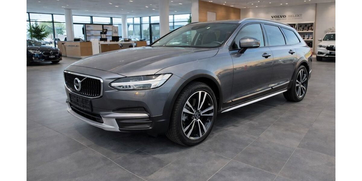 Volvo V90 Cross Country 150.000 km 25.480 &euro; Viernheim 68519