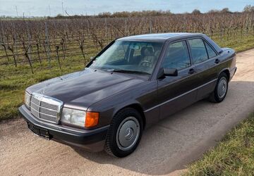 Mercedes-Benz 190 94.000 km 10.990 &euro; Worms 67547