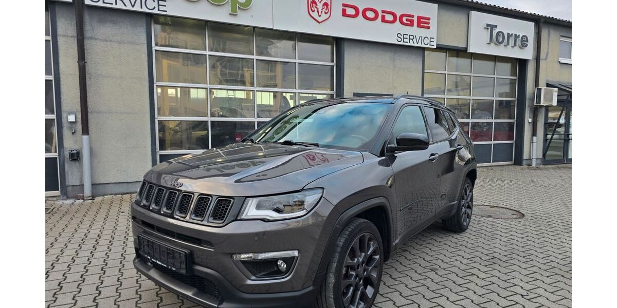 Jeep Compass 69.099 km 18.600 &euro; Bensheim 64625