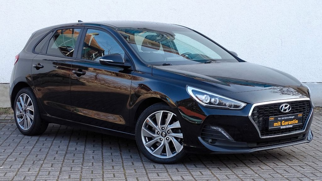 Hyundai i30 96.860 km 14.490 &euro; Bensheim 64625