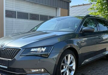 Skoda Superb 234.000 km 12.500 &euro; Gernsheim 64579