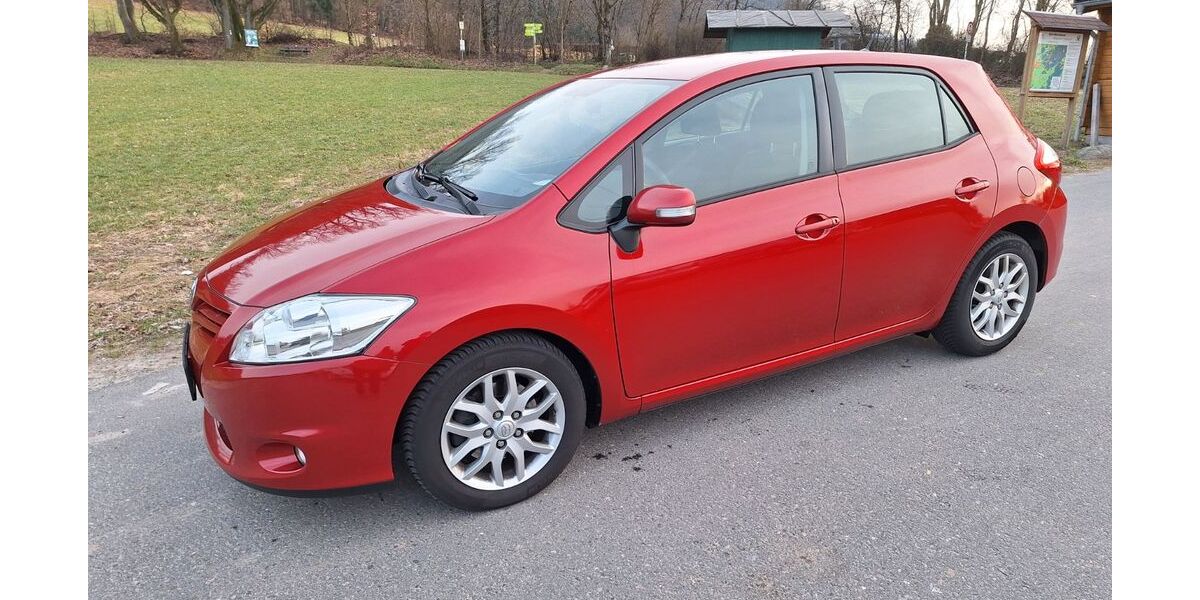 Toyota Auris 180.000 km 6.800 &euro; Lautertal (Odenwald) 64686