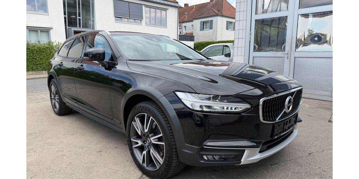 Volvo V90 Cross Country 170.000 km 21.999 &euro; Worms 67549