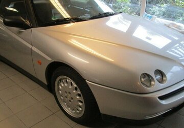 Alfa Romeo Spider 2.0 16V T.Spark L 192.300 km 4.985 &euro; Hirschberg 69493