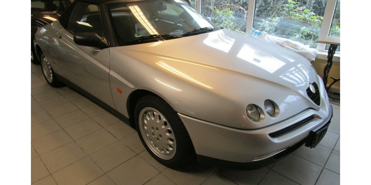 Alfa Romeo Spider 2.0 16V T.Spark L 192.300 km 4.985 &euro; Hirschberg 69493