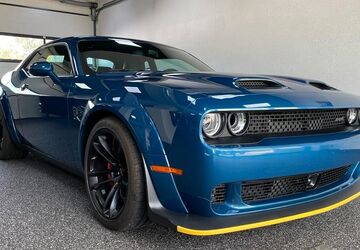 Dodge Challenger 3.426 km 79.600 &euro; Mannheim 68309