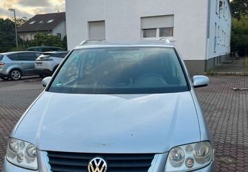 VW Touran 283.424 km 1.700 &euro; Mannheim 68309