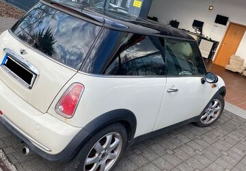 Mini Cooper 106.000 km 5.500 &euro; Griesheim 64347