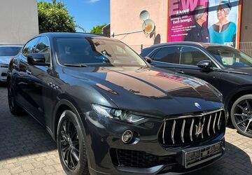 Maserati Levante 68.000 km 35.900 &euro; Worms 67547
