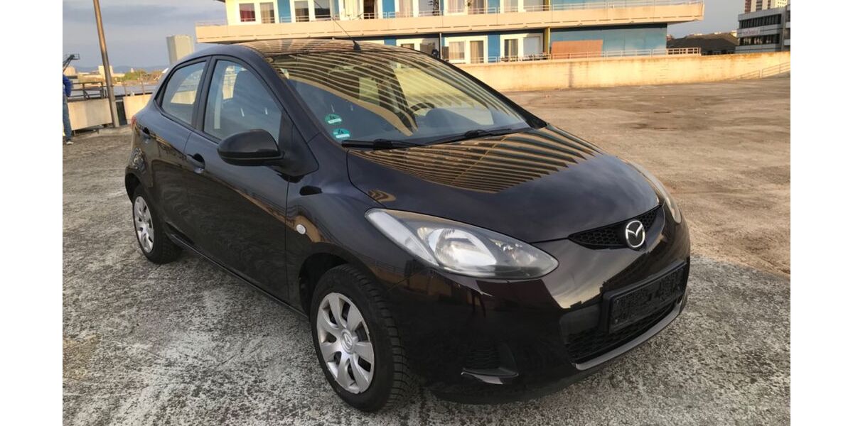 Mazda 2 105.320 km 2.600 &euro; Ludwigshafen 67059