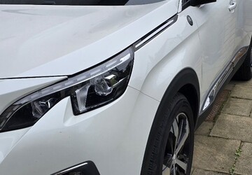 Peugeot 5008 49.500 km 27.900 &euro; Griesheim 64347