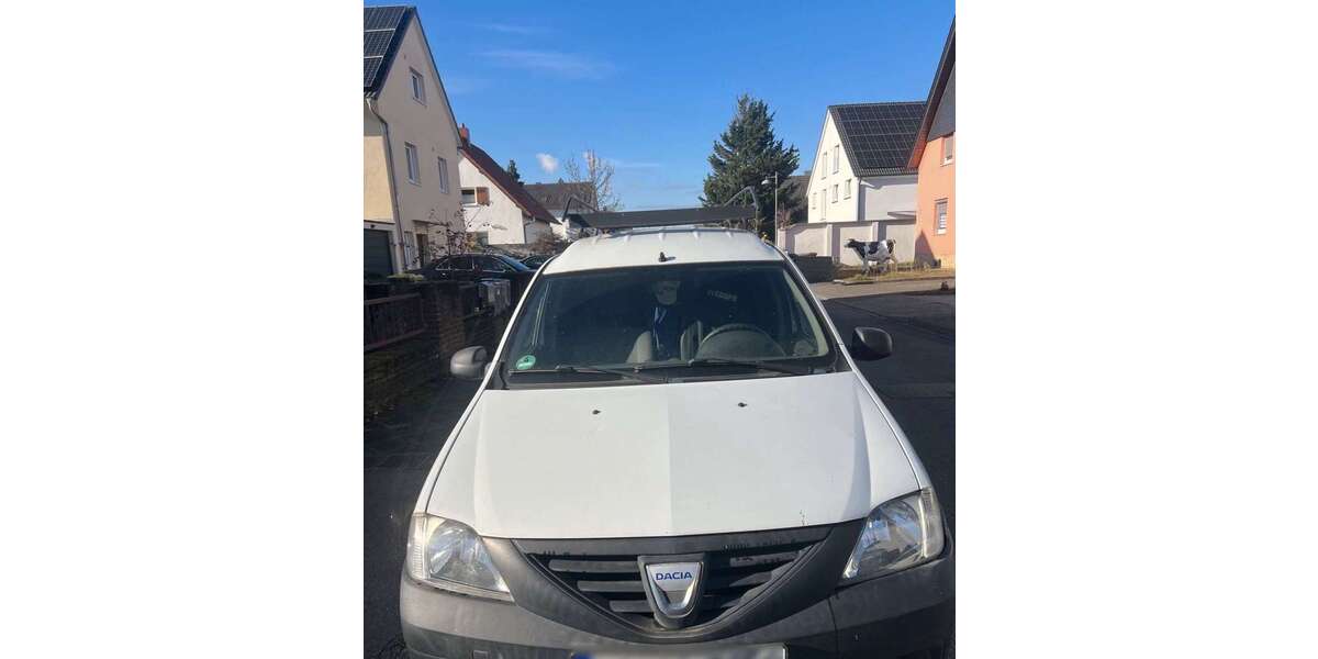 Dacia Logan 105.060 km 3.900 &euro; Mannheim 68239