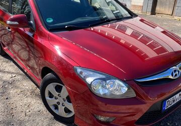 Hyundai i30 172.000 km 3.300 &euro; Carlsberg 67316
