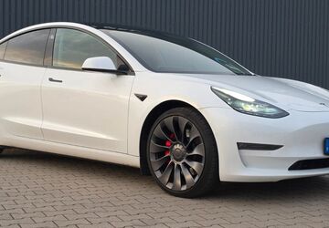 Tesla Model 3 94.000 km 27.999 &euro; Mannheim 68219