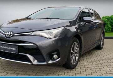 Toyota Avensis 124.826 km 13.750 &euro; Worms 67551