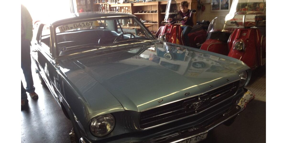 Ford Mustang 62.885 km 29.995 &euro; Griesheim 64347