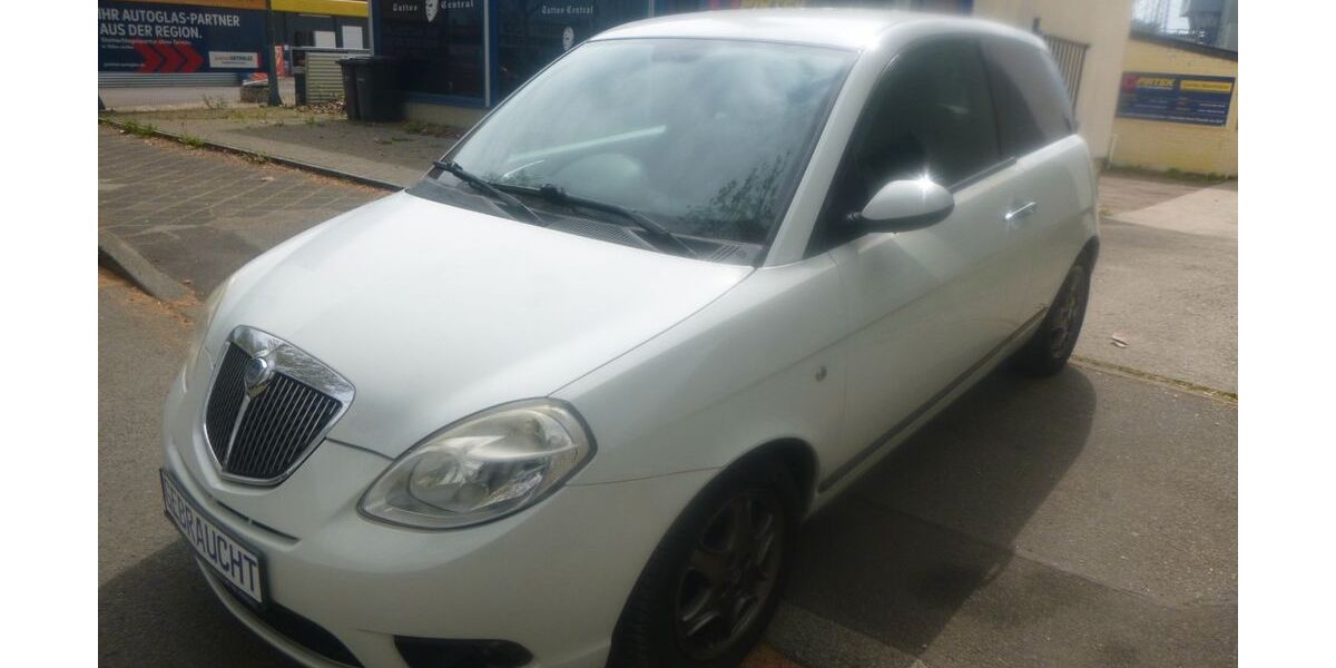 Lancia Ypsilon 130.500 km 3.499 &euro; Mannheim 68199
