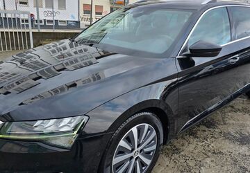 Skoda Superb 124.000 km 21.190 &euro; Mannheim 68159