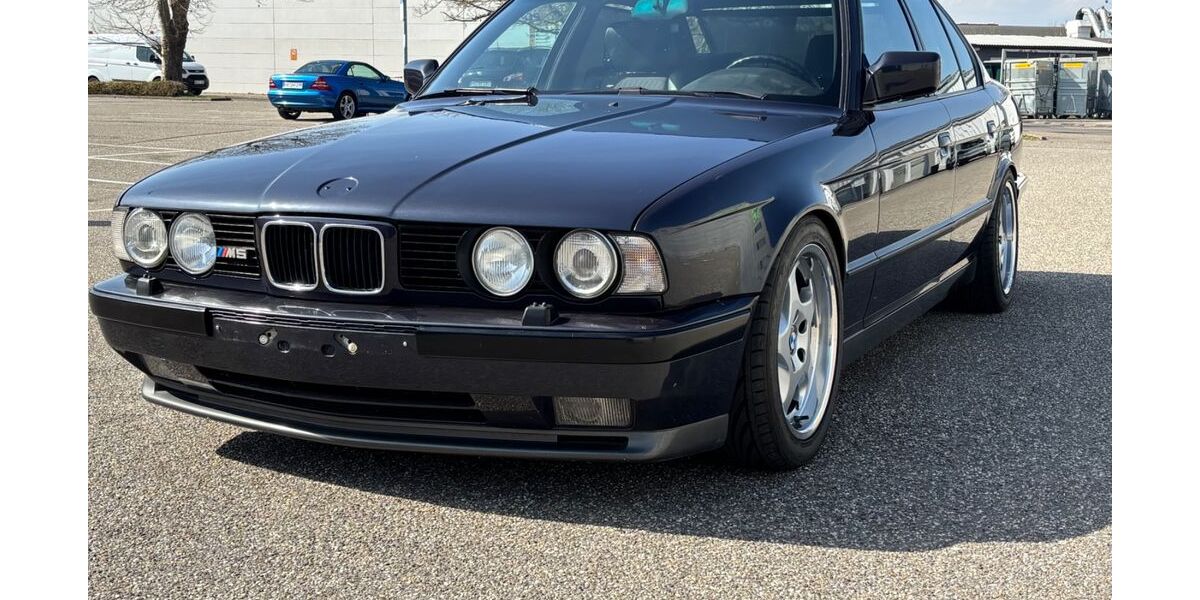 BMW M5 206.667 km 32.899 &euro; Brühl 68782