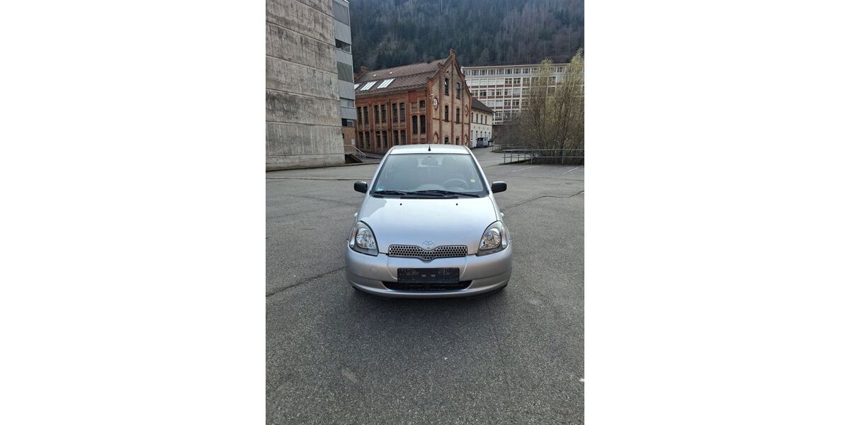 Toyota Yaris 204.140 km 1.490 &euro; Mannheim 68169