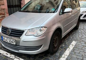 VW Touran 184.000 km 2.900 &euro; Worms 67547