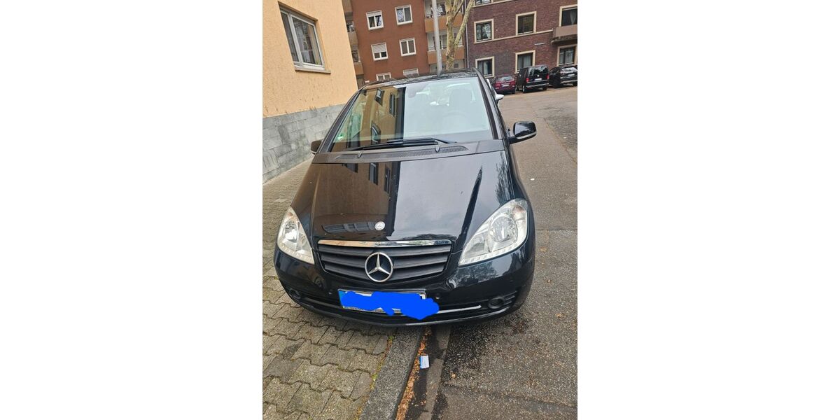 Mercedes-Benz A 180 196.000 km 2.750 &euro; Mannheim 68199