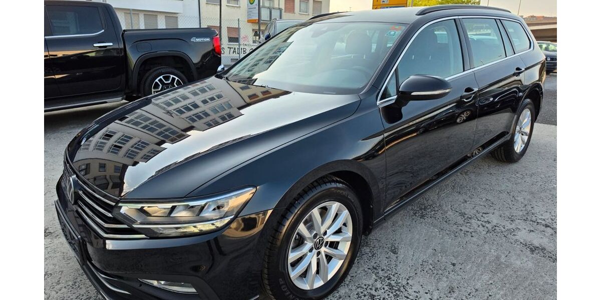 VW Passat Variant 87.000 km 22.690 &euro; Mannheim 68159