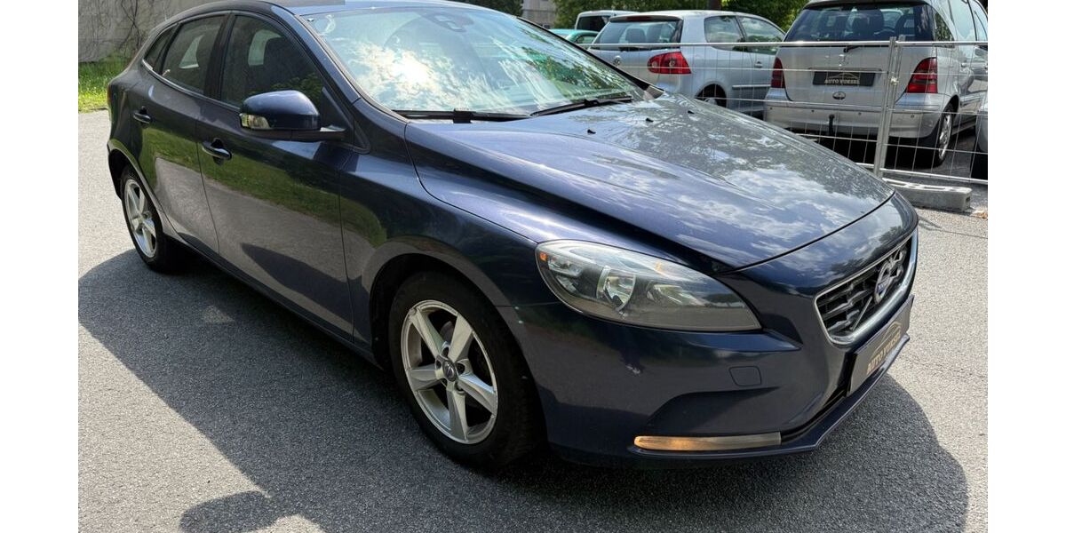 Volvo V40 228.000 km 5.490 &euro; Heppenheim 64646